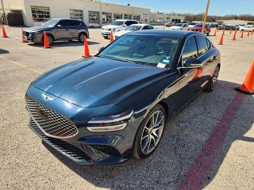 2022 Genesis G70 2.0T