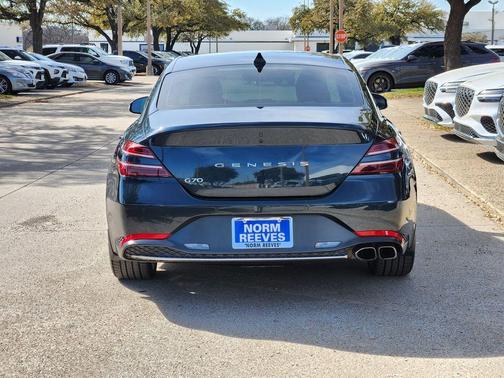2022 Genesis G70 2.0T
