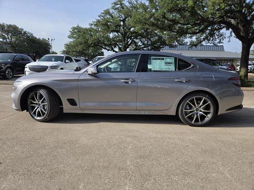 2026 Genesis G70 2.5T Prestige