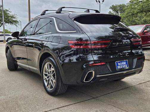 2025 Genesis GV70 2.5T