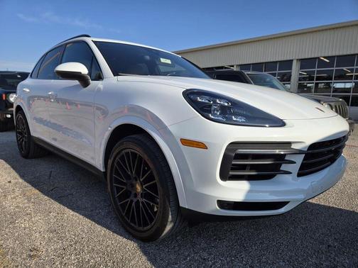 2022 Porsche Cayenne Platinum Edition