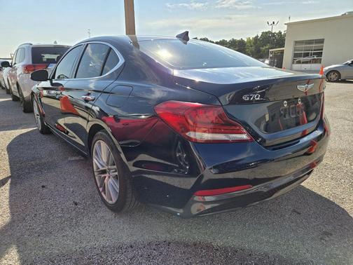 2021 Genesis G70 2.0T
