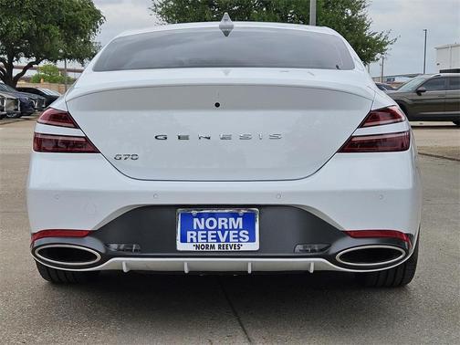 2025 Genesis G70 2.5T