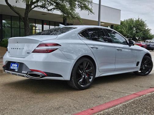 2022 Genesis G70 3.3T