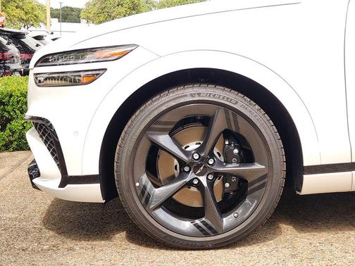Uyuni White 2026 Genesis GV70 3.5T Sport Prestige