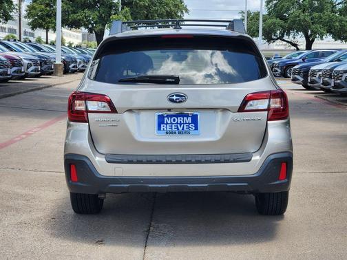 Tungsten Metallic 2018 Subaru Outback 2.5i Limited