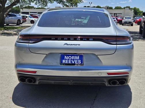 2021 Porsche Panamera 4