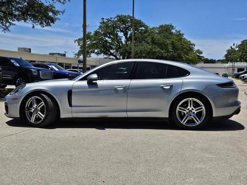 2021 Porsche Panamera 4