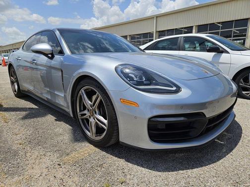 2021 Porsche Panamera 4
