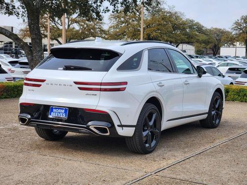 Uyuni White 2026 Genesis GV70 3.5T Sport Prestige