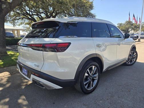 2022 INFINITI QX60 Luxe