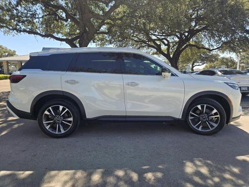 2022 INFINITI QX60 Luxe