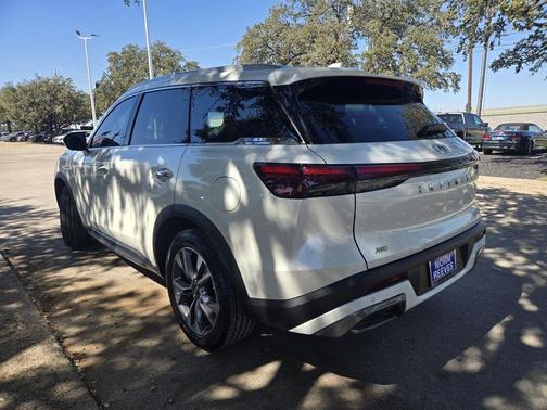 2022 INFINITI QX60 Luxe