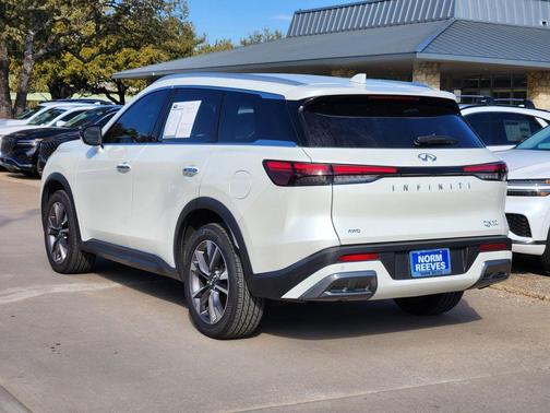 2022 INFINITI QX60 Luxe