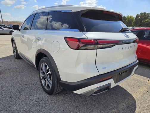 2022 INFINITI QX60 Luxe