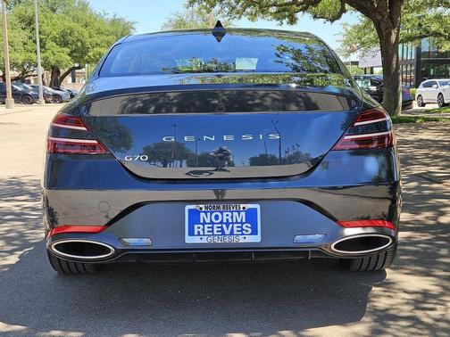 2025 Genesis G70 2.5T