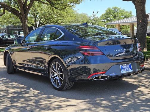 2025 Genesis G70 2.5T
