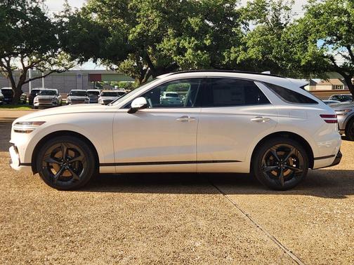 Uyuni White 2026 Genesis GV70 3.5T Sport Prestige