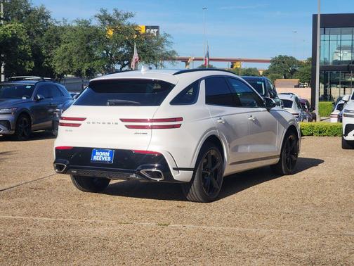 Uyuni White 2026 Genesis GV70 3.5T Sport Prestige