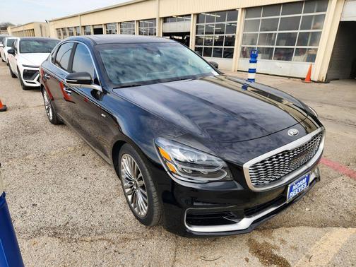 2019 Kia K900 Luxury