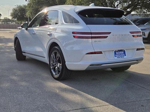 2024 Genesis Electrified GV70 Advanced