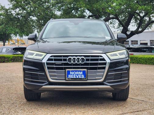 Mythos Black Metallic 2018 Audi Q5 2.0T Tech Premium