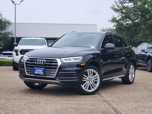 Mythos Black Metallic 2018 Audi Q5 2.0T Tech Premium