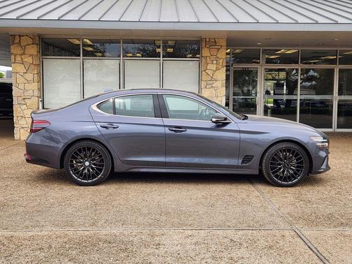 2026 Genesis G70 3.3T Prestige Graphite