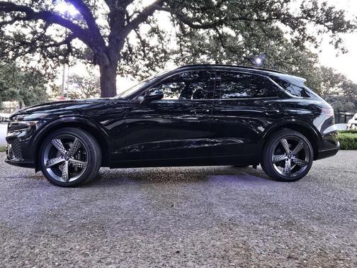 2025 Genesis GV70 2.5T