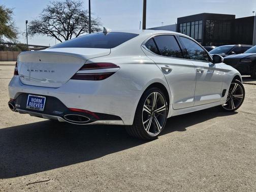 2025 Genesis G70 2.5T