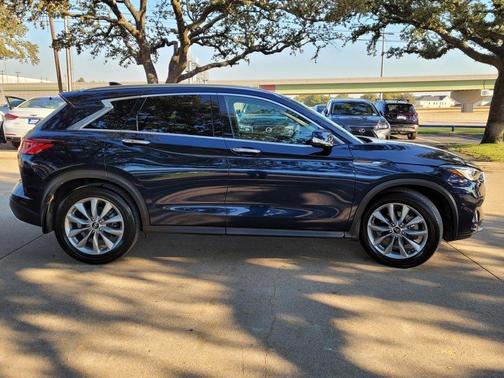 2022 INFINITI QX50 Luxe