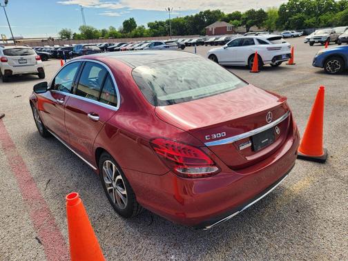 designo Cardinal Red Metallic 2016 Mercedes-Benz C-Class C 300