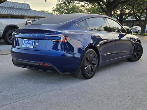 2024 Tesla Model 3 Base