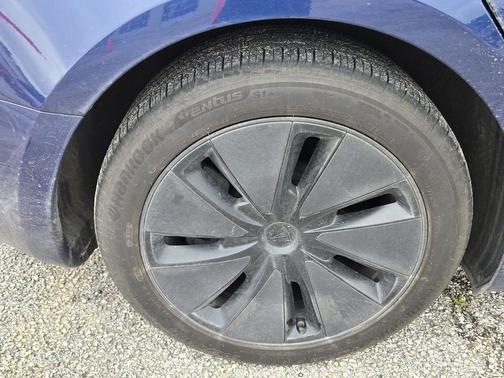 2024 Tesla Model 3 Base