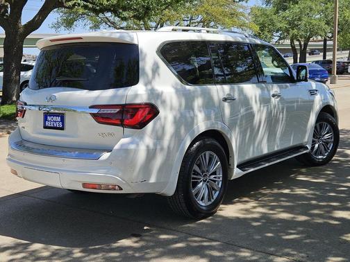 2024 INFINITI QX80 Luxe