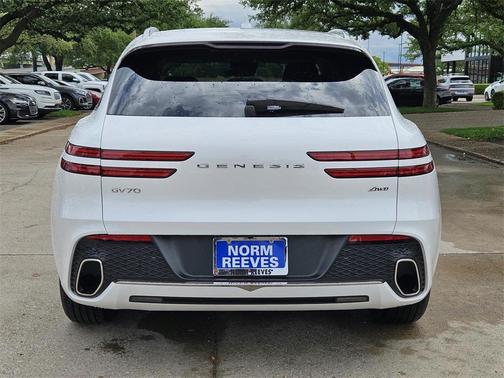 2025 Genesis GV70 2.5T
