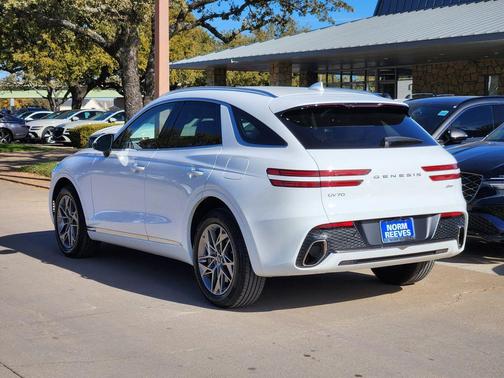 2025 Genesis GV70 2.5T