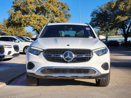 2025 Mercedes-Benz GLC 300 Base