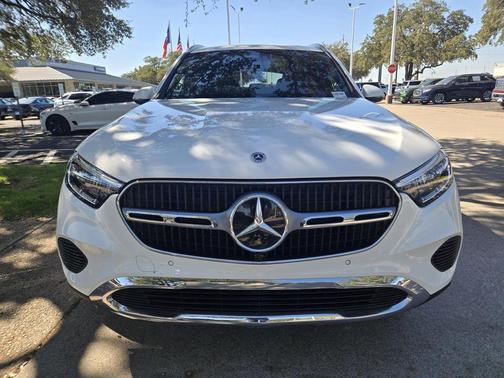 2025 Mercedes-Benz GLC 300 Base