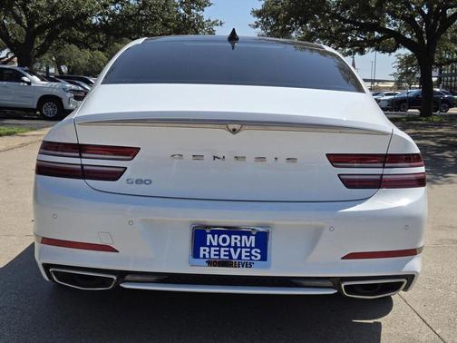 2023 Genesis G80 2.5T