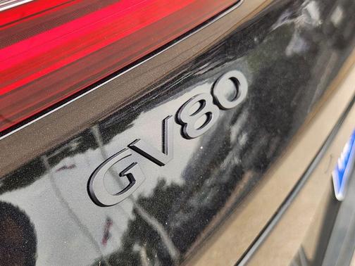 Vik Black 2026 Genesis GV70 2.5T