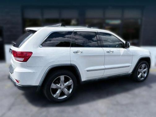 White 2011 Jeep Grand Cherokee Overland