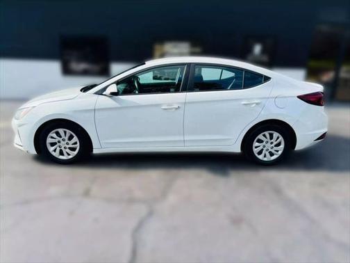 2020 Hyundai ELANTRA Limited