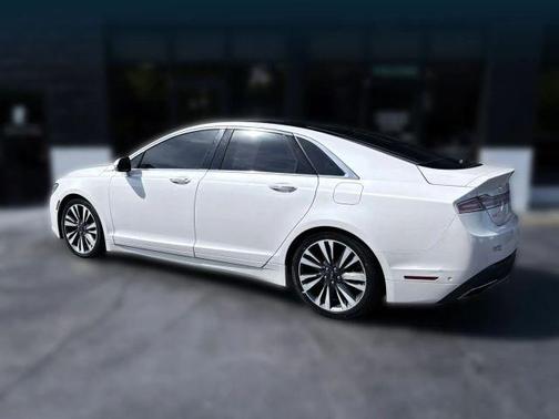 White 2019 Lincoln MKZ Reserve II
