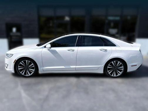 White 2019 Lincoln MKZ Reserve II