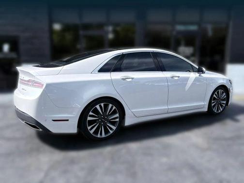 White 2019 Lincoln MKZ Reserve II