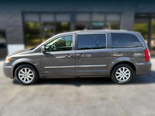 Black 2016 Chrysler Town & Country Touring