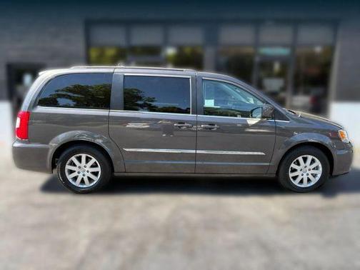 Black 2016 Chrysler Town & Country Touring