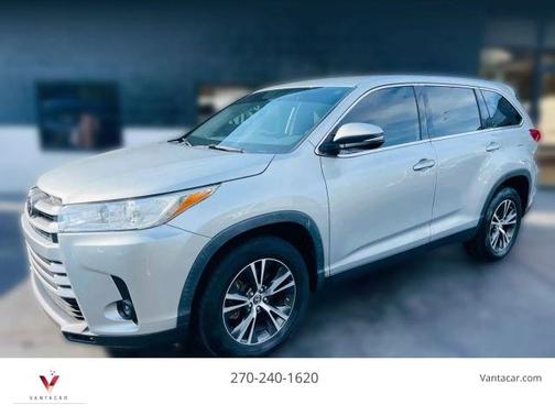 Silver 2019 Toyota Highlander LE