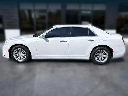 White 2016 Chrysler 300C Base